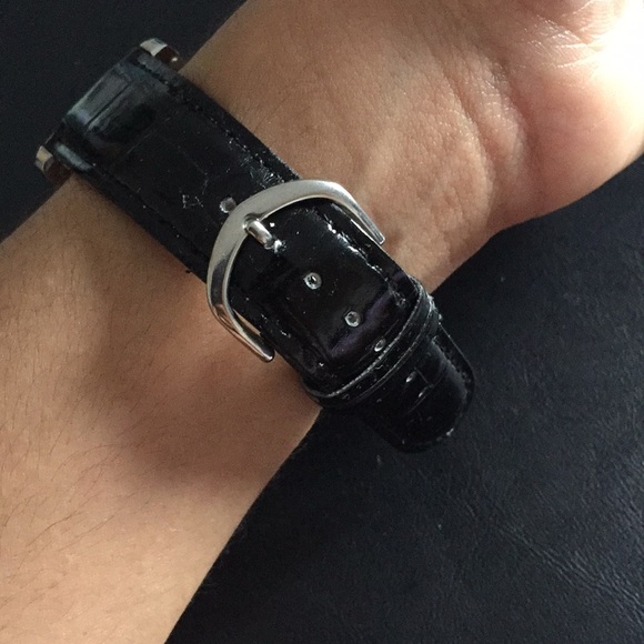 Novelle black faux leather watch - Picture 2 of 8